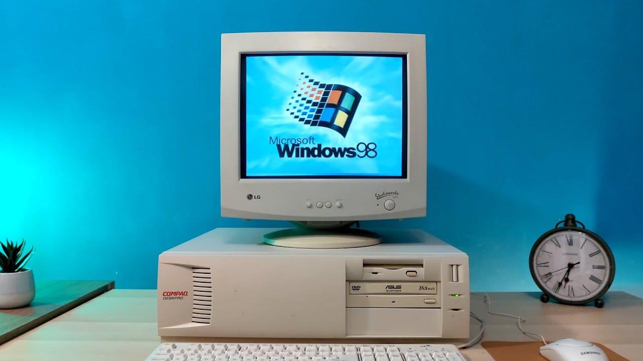 奔腾 2 Windows 98 复古电脑